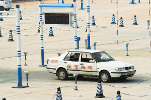 今天香港掛牌正版圖正掛,機動車駕駛證新規明年1月1日起實施
